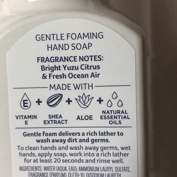 NWT Bath & Body Works Fresh Getaway Gentle Foaming Hand Soap 8.75 fl oz. - Picture 7 of 8